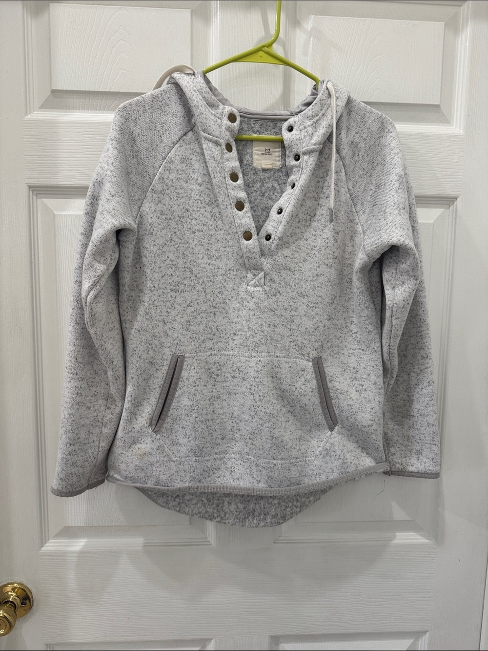 Thread & Supply Heather Light Gray Snap-Henley Hoodie